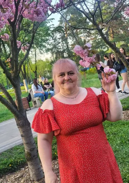 Я Таня, 52, из Киева, ищу знакомство для постоянных отношений