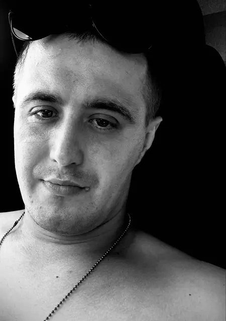 Vlagimir из Софии, мне 27, познакомлюсь без обязательств