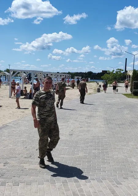 Олег з Кривого Рогу, шукаю на сайті приємне проведення часу