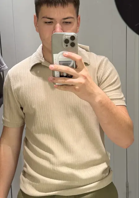 Антон из Риги, ищу на сайте вирта