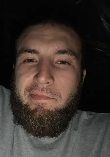 Я Артур, 27, из Краматорска, ищу знакомство для постоянных отношений