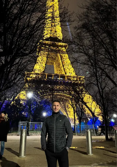 Roberto из Валенсии, ищу на сайте знакомства без обязательств