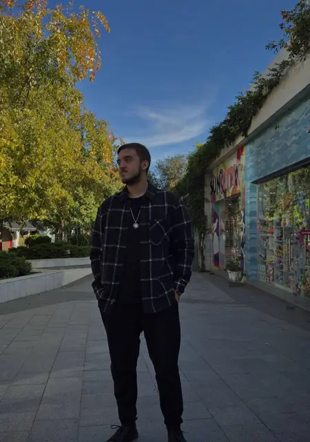 Я Vladyslav, 21 років з Одеси, шукаю знайомство для спілкування