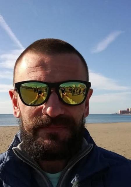 Samu de Cuenca, tengo 46 años, listo para conocer para hacer nuevos amigos