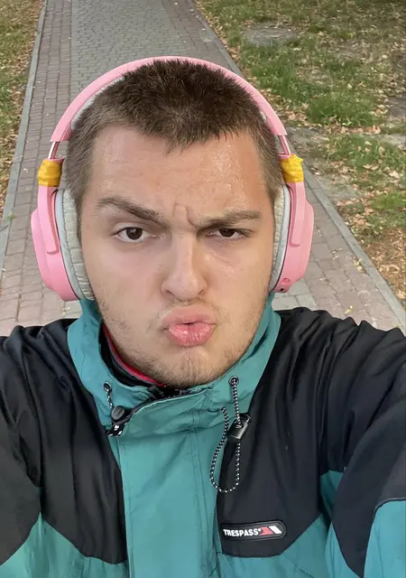 Artem из Харькова, ищу на сайте знакомства без обязательств