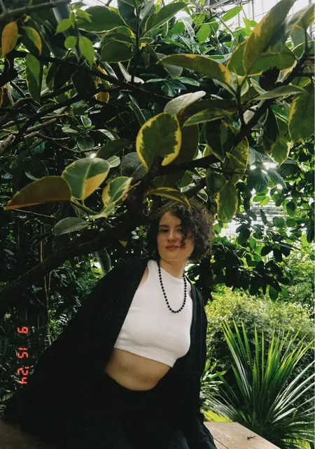 Elya de Valencia, tengo 23 años, lista para conocer para pasatiempo agradable