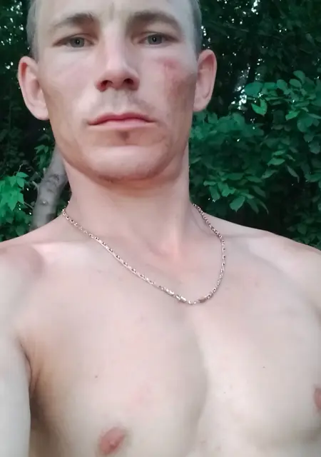 Я Петро, 32 років, знайомлюсь для вірт у Кам'янському