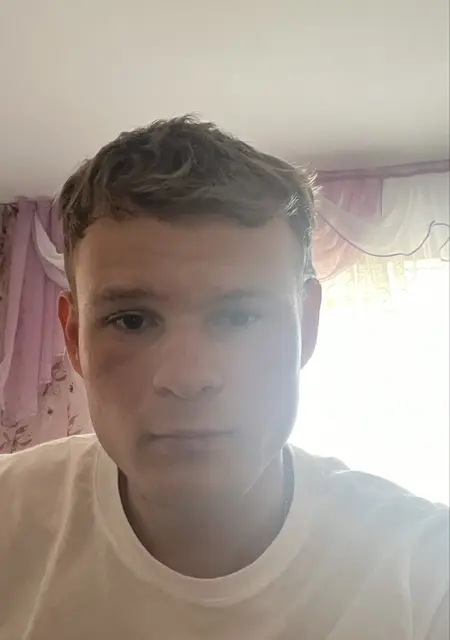 Андрей из Валенсии, мне 25, познакомлюсь без обязательств