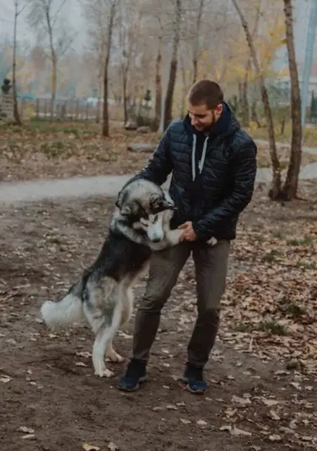 Я Андрій, 27 років, знайомлюсь без зобов'язань у Чернівцях