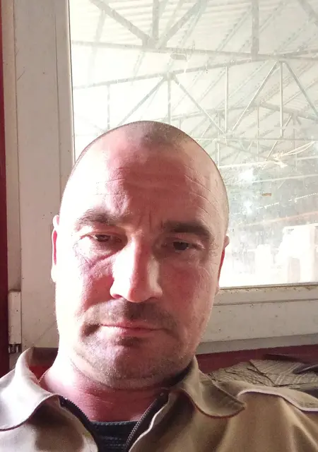 Михаил из Sabadell, мне 42, познакомлюсь на одну ночь