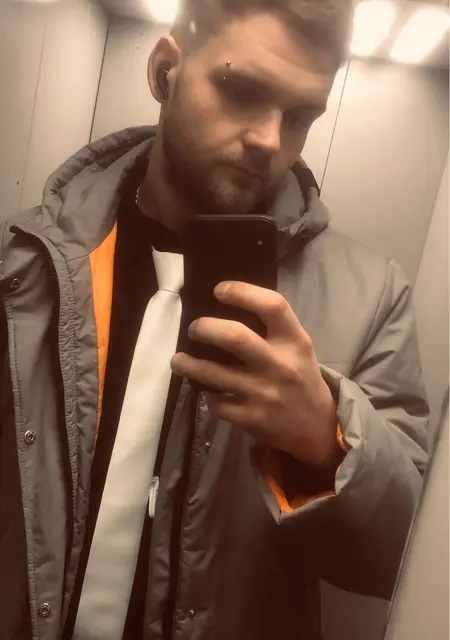 Максим из Люксембурга, ищу на сайте общение