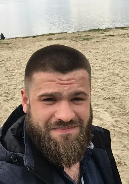 Pavel з Кривого Рогу, шукаю на сайті знайомства без зобов'язань