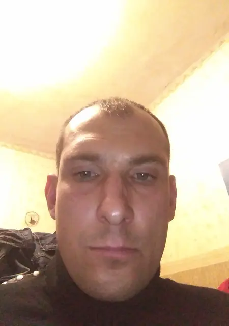 Миша из Борисова, мне 40, познакомлюсь на одну ночь