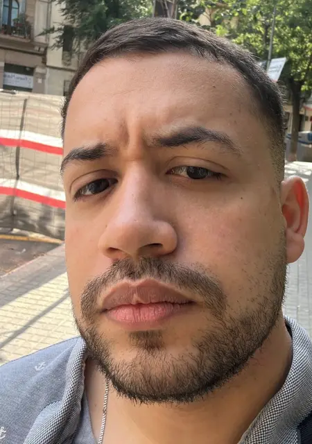 Я Hernan, 27, знакомлюсь без обязательств в Барселоне