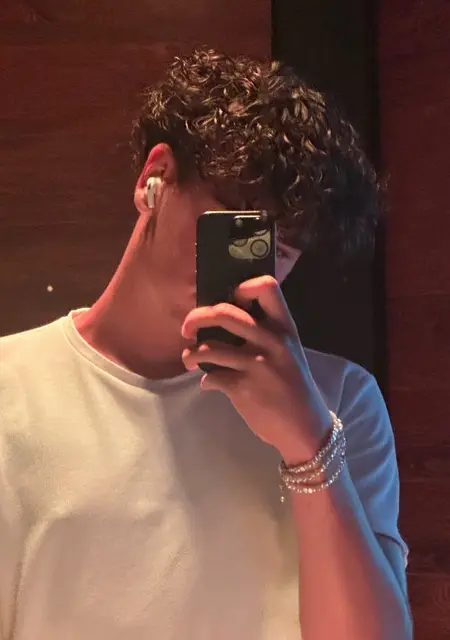 Я Qzweeee, 18, знакомлюсь без обязательств в Ровно