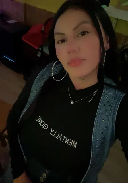 Ingrid из Хихон, мне 33, познакомлюсь для совместных путешествий