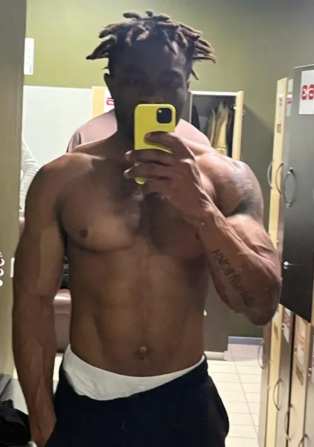 Rodrigue из Борисова, ищу на сайте постоянные отношения