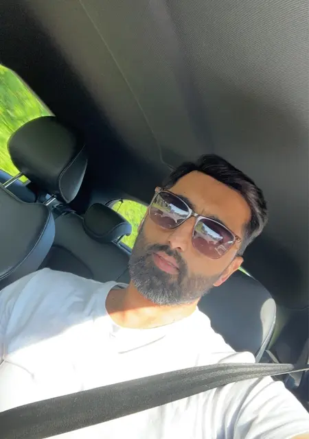 I'm Jitender, 41, looking to meet for open relationship in Leicester