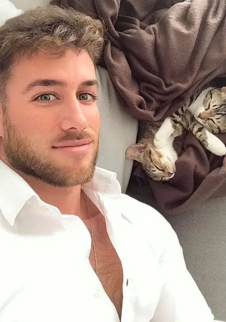 Я Zlata, 25, из Нововоронцовки, ищу знакомства без обязательств