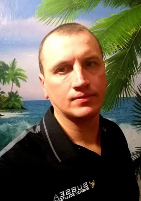 Я Александр, 42, знакомлюсь на одну ночь в Сумах