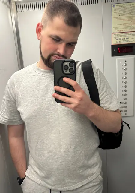 Я Ростислав, 23 років, знайомлюсь для вірт у Kovel