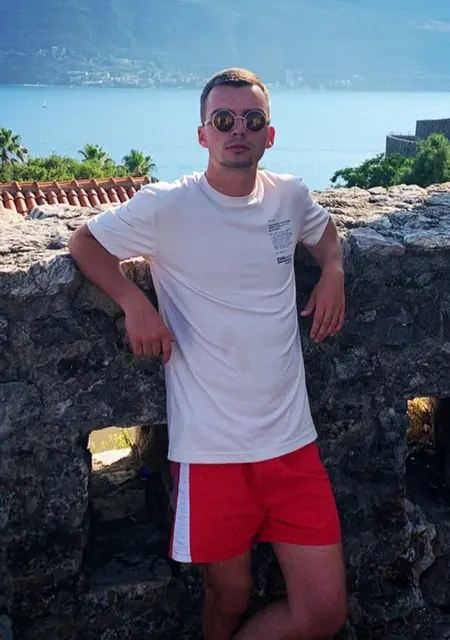 Я Yan, 28, знакомлюсь для открытые отношения в Чугуеве