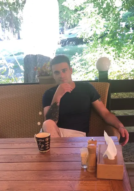 Misha з Черкас, шукаю на сайті постійні стосунки