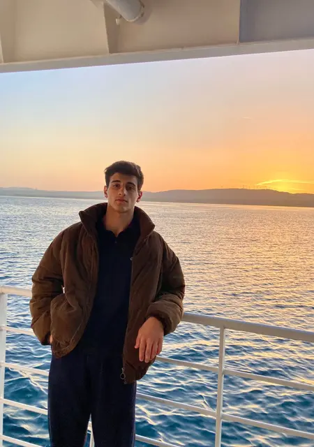 Brahim из Анкары, мне 20, познакомлюсь для вирта