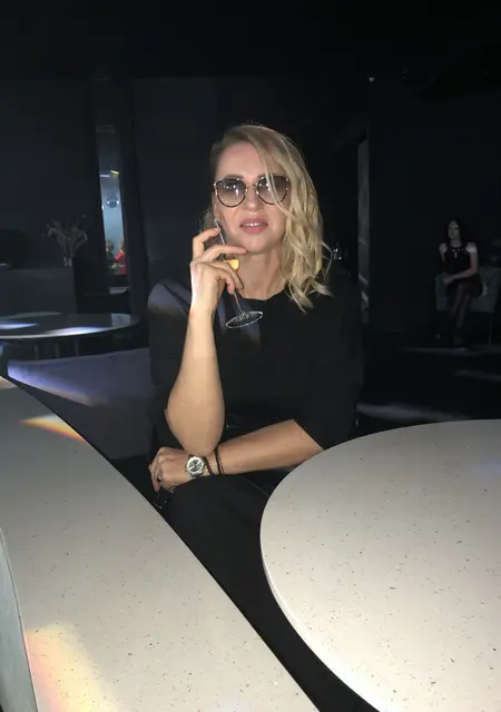 Катерина из Днепра, ищу на сайте приятное времяпровождение