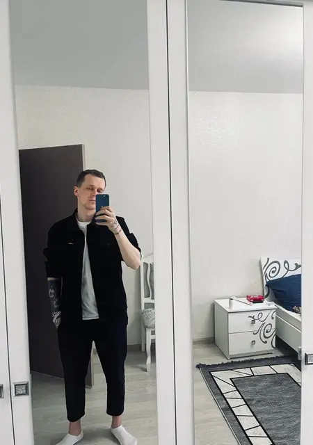 Andrey з Львова, шукаю на сайті відкриті стосунки