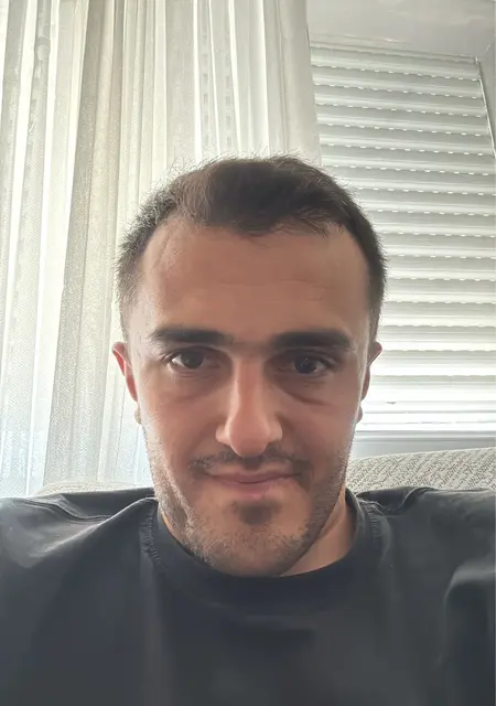 Tevfik из Измира, ищу на сайте знакомства на одну ночь