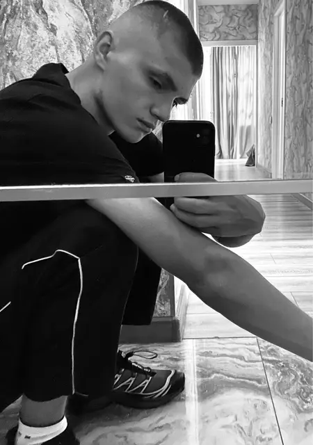 Илья из Риги, мне 22, познакомлюсь для вирта