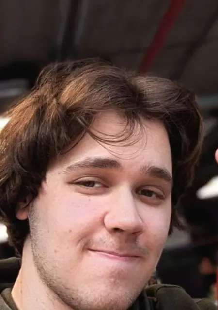 Я Valentyn, 20, из Праги, ищу знакомство для приятного времяпровождения