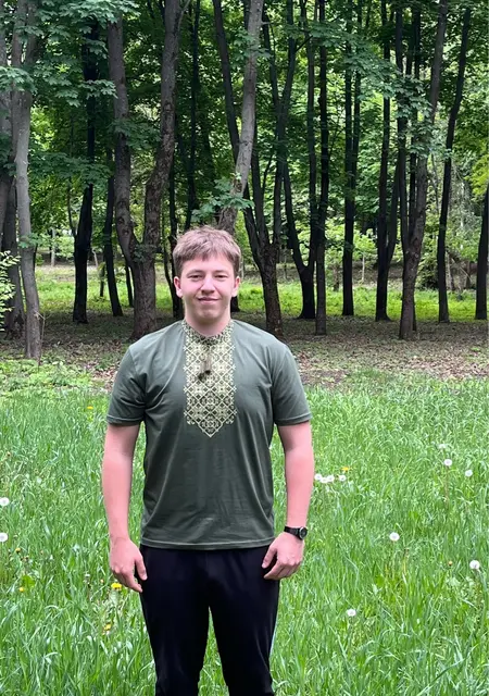 Миша из Харькова, ищу на сайте открытые отношения