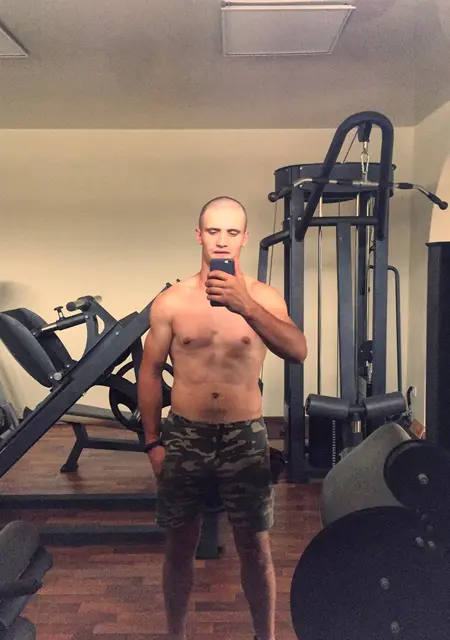 Ярослав з Великого Бурлука, шукаю на сайті знайомства на одну ніч