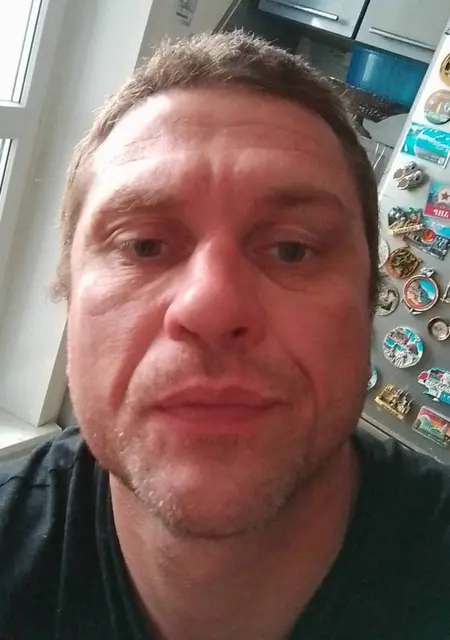 Я Кирилл, 25, из Аберистуит, ищу знакомства без обязательств