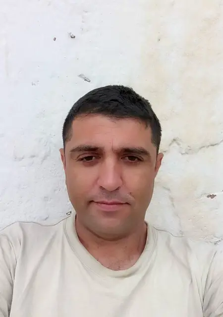 Я Абдусалам, 39, из Попасной, ищу знакомство для открытые отношения