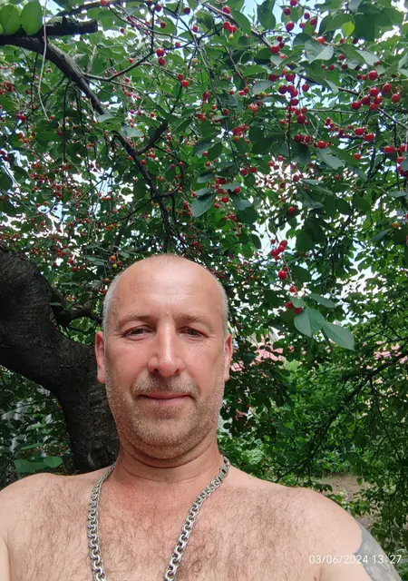 Я Иван, 43, знакомлюсь для общения в Енакиеве