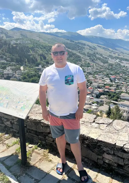 Володимир из Черновцов, ищу на сайте общение