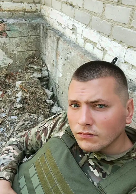 Я Владислав, 29, знакомлюсь на одну ночь в Мариуполе