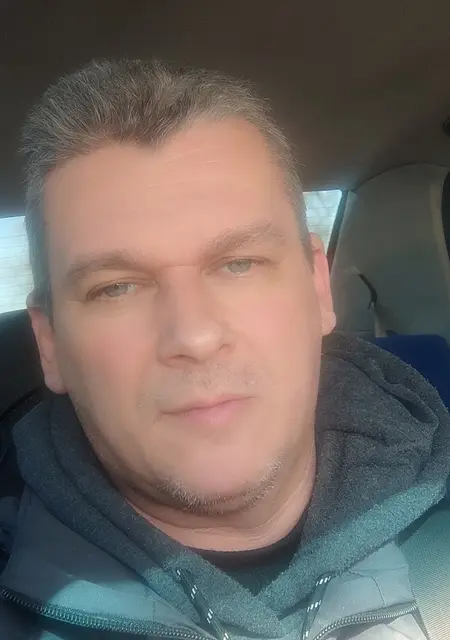 Саша з Запоріжжя, шукаю на сайті знайомства на одну ніч