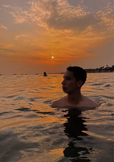 Я Санжар, 28, знакомлюсь для приятного времяпровождения в Стамбуле