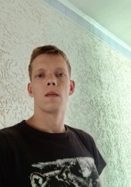 Владислав из Мелитополя, ищу на сайте знакомства на одну ночь