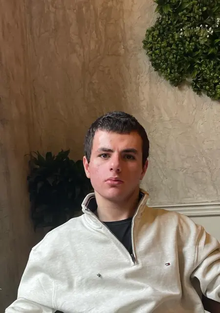 Styop из Еревана, ищу на сайте общение