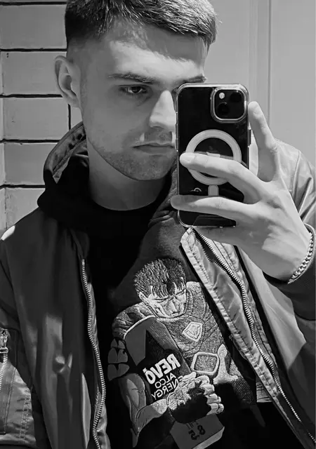 Я Ярослав, 22, из Шостки, ищу знакомства без обязательств