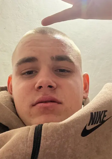 Евгений з Кривого Рогу, шукаю на сайті вірт