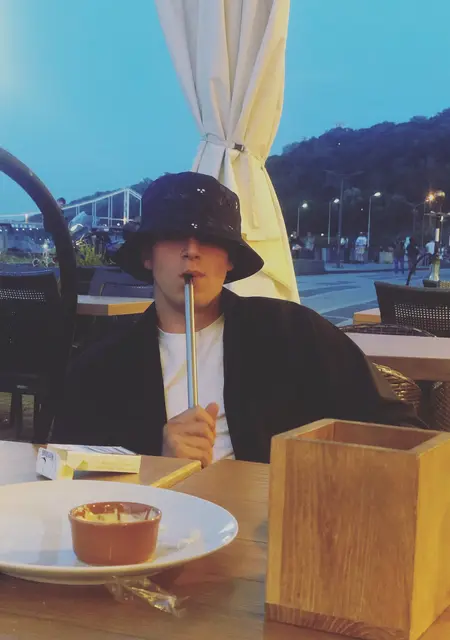 Vitalya из Ирпени, мне 22, познакомлюсь на одну ночь