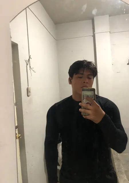 Noah из Лимы, ищу на сайте общение