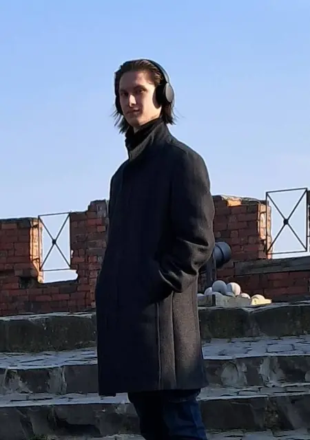 Я Рома, 20, из Ужгорода, ищу знакомства на одну ночь