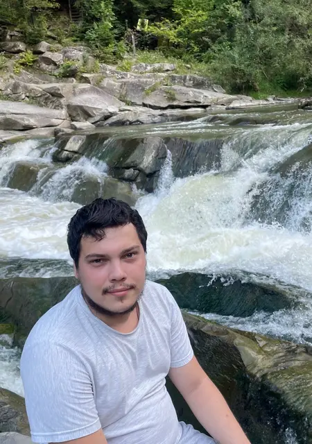 Я Olexiy, 22, из Першотравенска, ищу знакомство для постоянных отношений